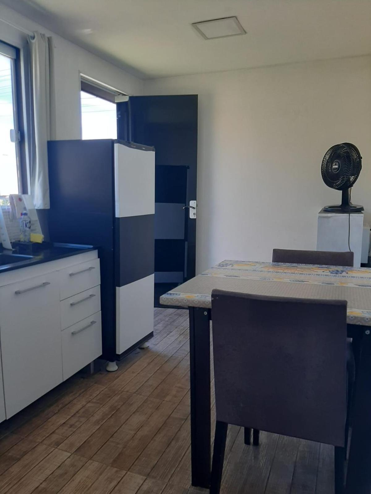 Apartamento Container 1 quarto- Centro Garopaba Esterno foto